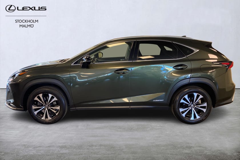 Bild 2 av Lexus NX 300h AWD Kyushu Edition Skinn Backkamera Navi