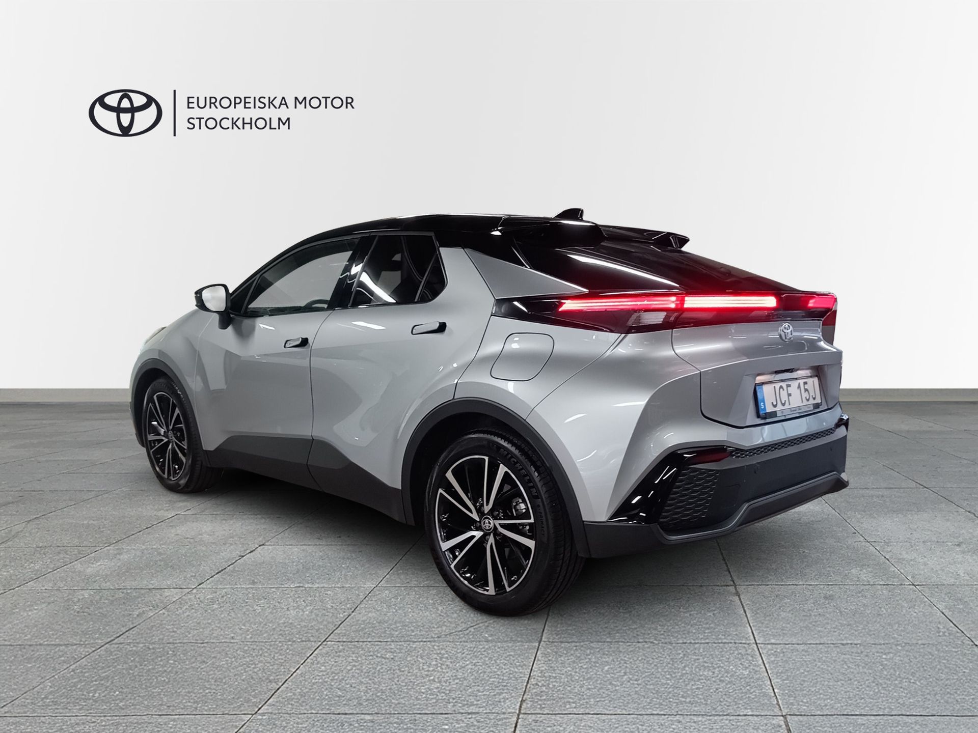Toyota C-HR 1,8 HYBRID EXECUTIVE 2024, bild 3/10
