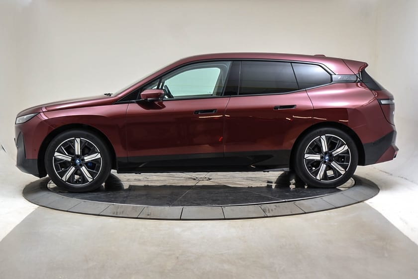 Bilde 2 av BMW iX xDrive40 Charged Plus