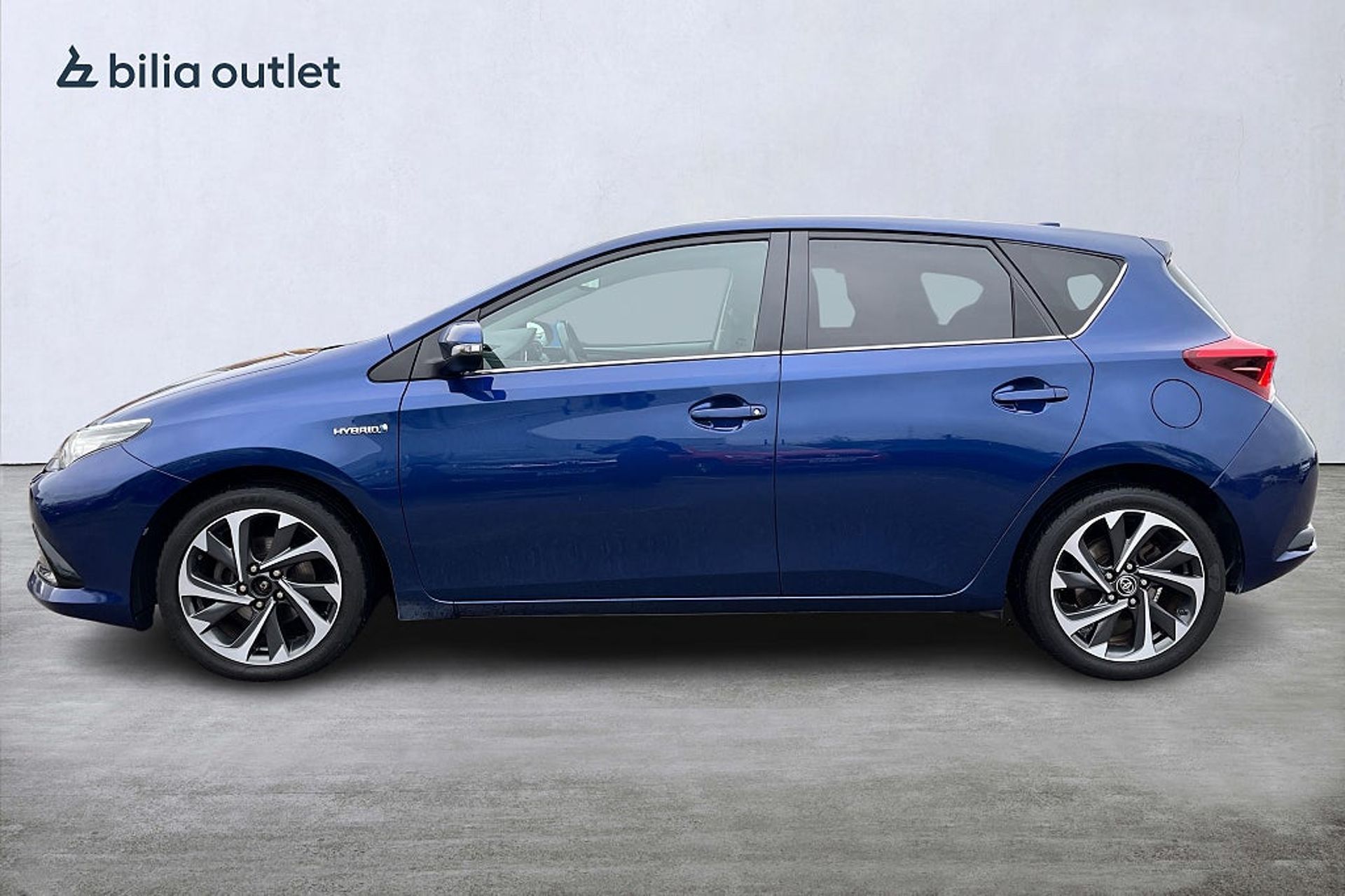 Toyota Auris 2017, photo 3/10