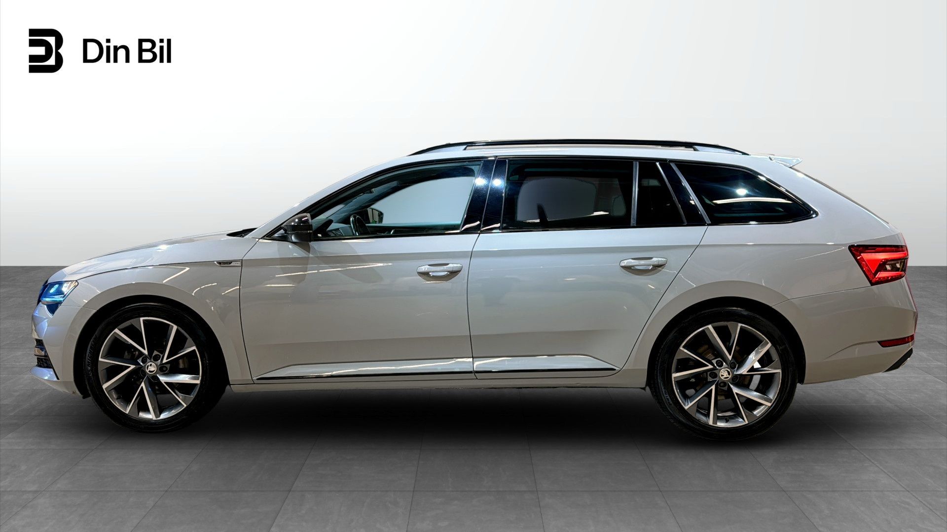 Skoda Superb iV Kombi 2020, bild 2/10