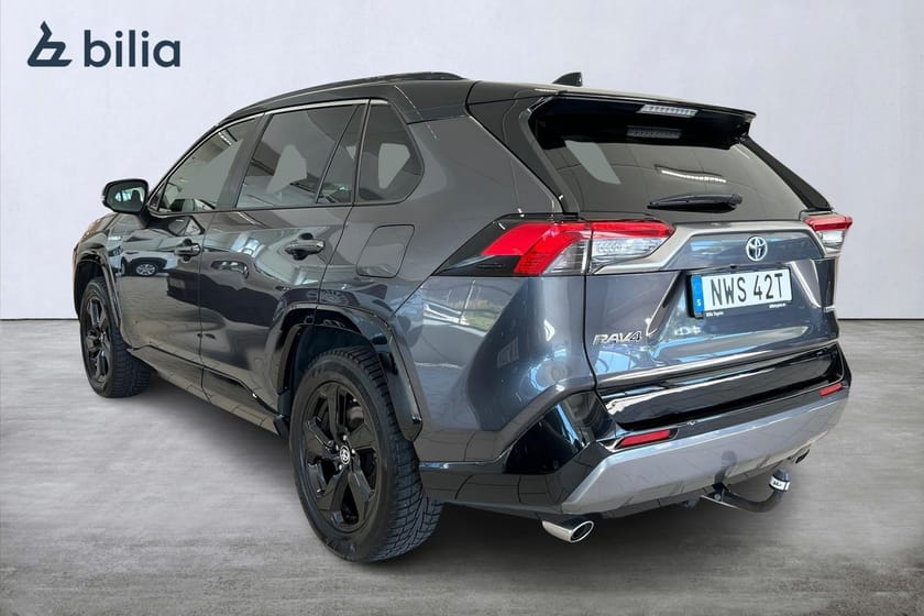 Bild 2 av Toyota RAV4 Hybrid AWD-i 2,5 Elhybrid E-CVT Style JBL Teknikpaket Drag