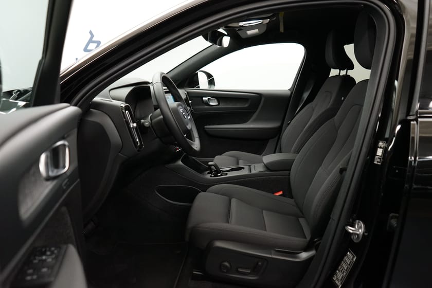 Bild 5 av Volvo EX40 Single Motor Extended Range ExtendedRange Plus SE, Baklucka elmanövrerad