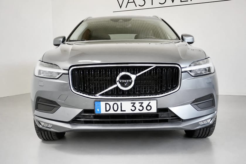 Bild 5 av Volvo XC60 B4 AWD Momentum Advanced 360°/Drag/1 Ägare/V-hjul