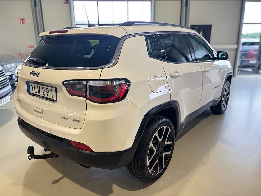Bild 5 av Jeep Compass LIMITED 4WD 170hk,Drag,Kamrem bytt