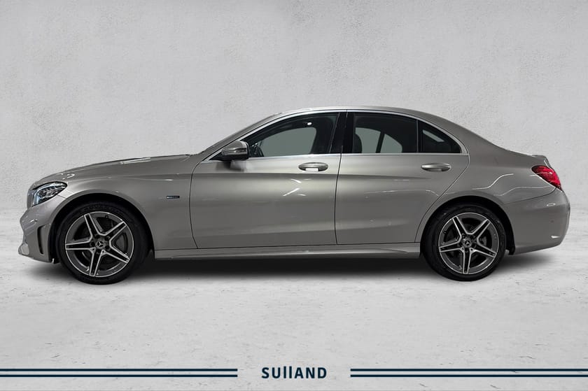 Bilde 2 av Mercedes-Benz C 300 e 4MATIC AMG LINE, 4x4, Navi, Ryggekamera, Adapriv cruise m/m