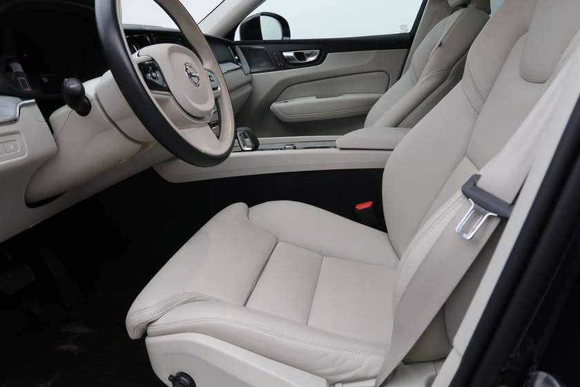 Bild 4 av Volvo XC60 T8 Plus Dark Drag 360kamera HarmanKardon