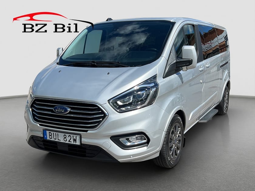 Bild 1 av Ford Tourneo Custom 320 2.0 Titanium L2 8-Sits Drag MOMS B-Kam Värma