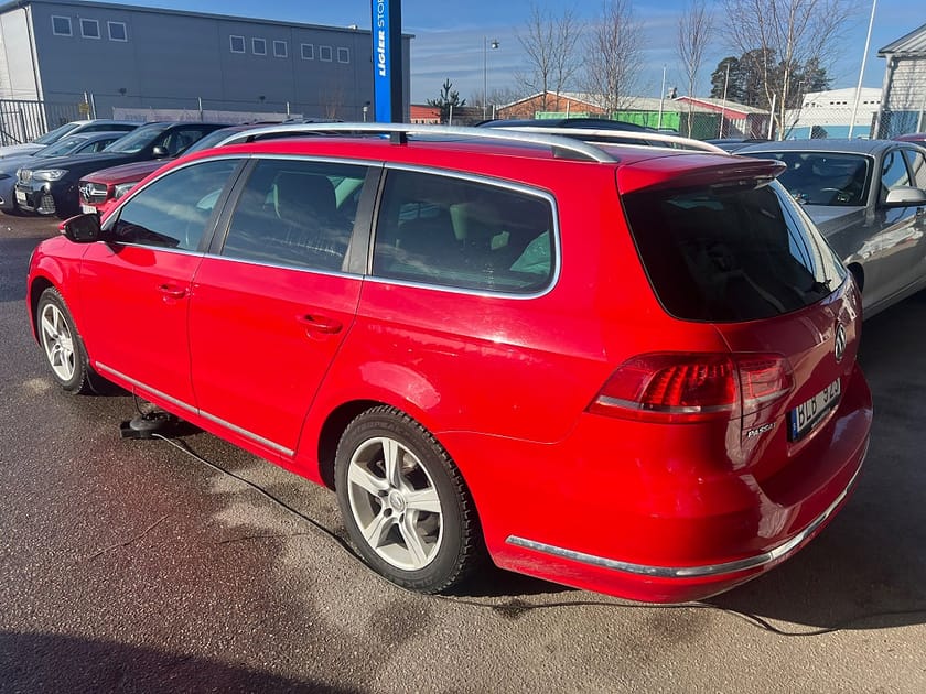 Bild 3 av Volkswagen Passat Variant 1.4 TGI R-Line Panorama Skinn Avbet 634 Kr/Mån