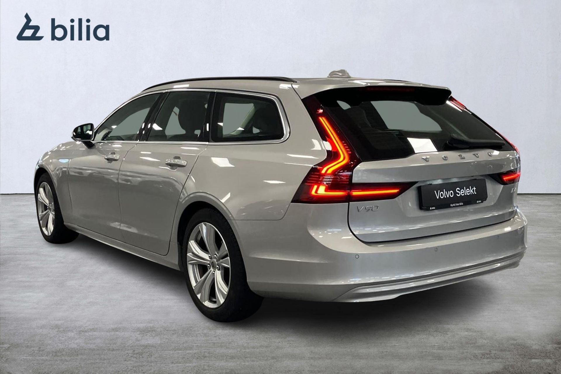 Volvo V90 B4 Bensin Core 2024, bild 2/10