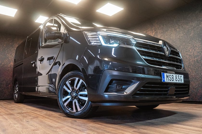 Bild 3 av Renault Trafic Grand Kombi dCi 170 | MOMS | Spaceclass | 9-sits | 3166 kr/mån