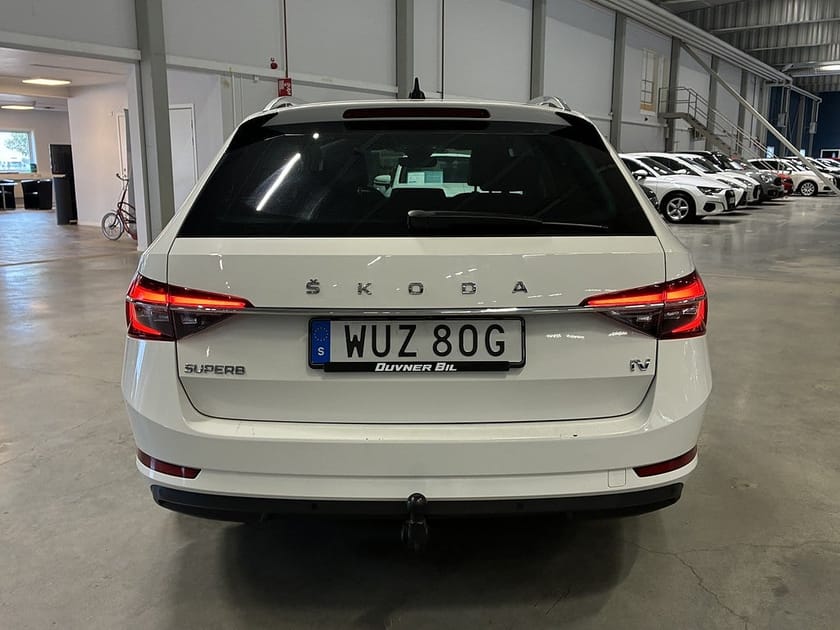 Bild 4 av Škoda Superb iV Kombi Skoda 1.4 TSI Adventure Edition