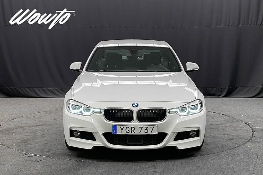 Bild 2 av BMW 330e Sedan 330 252HK M-Sport /Navi /4481 mil