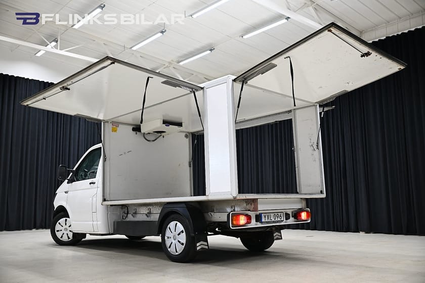 Bild 4 av Volkswagen Transporter Chassi Cab 102HK Kylbil Kåpa Värmare Moms