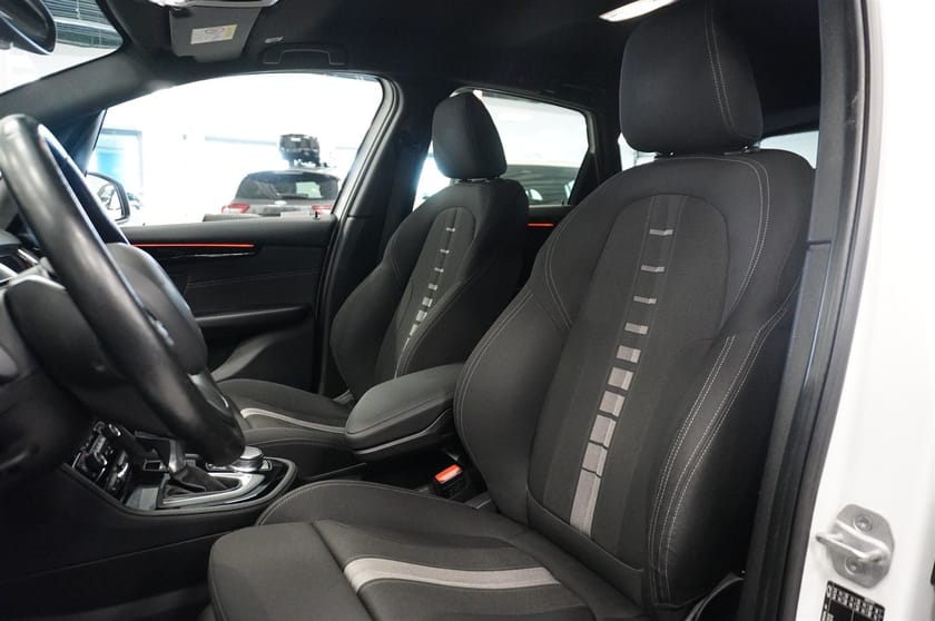 Bild 5 av BMW 225xe Active Tourer Plug In Hybrid Navi Backkamera HiFi HUD