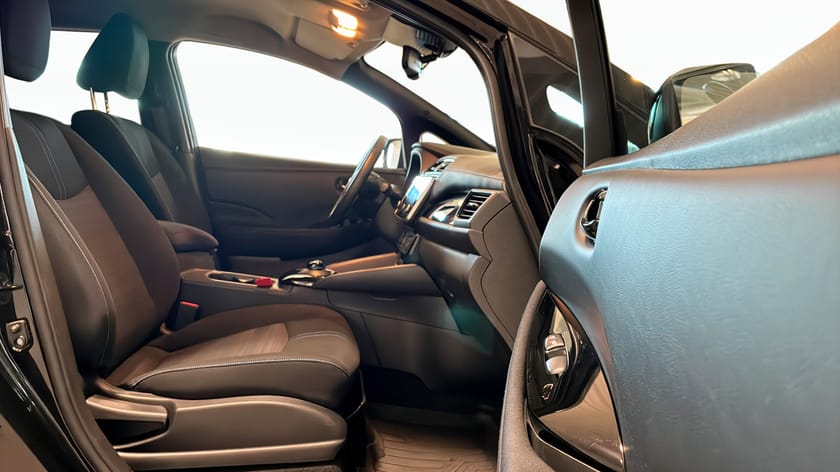 Bild 3 av Nissan Leaf N-CONNECTA, 40 KWH, Navi, 1 ÅRS GARANTI