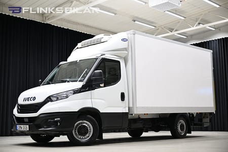 Iveco Daily 35-140 Chassi Cab 136HK Automat|Volymskåp|BG-Lyft|Kylbil|Sidodörr|Leasbar