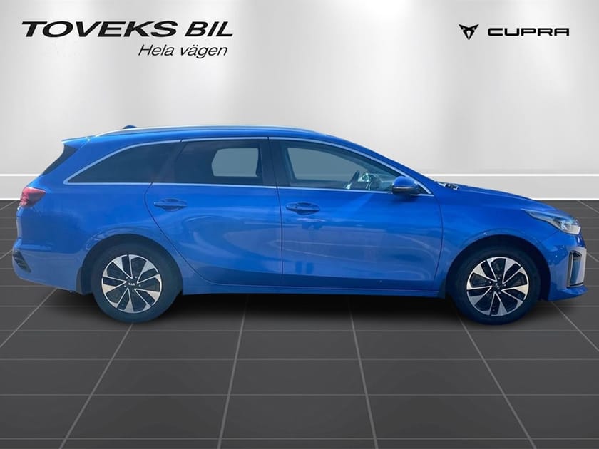 Bild 2 av Kia Ceed Sportswagon Plug-in Hybrid DCT, 141hk, 2020