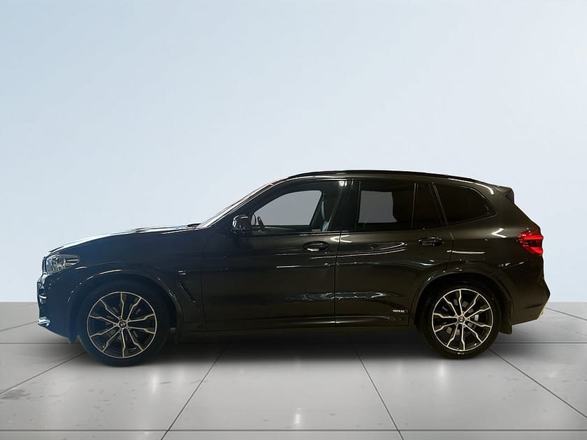 Bild 4 av BMW X3 xDrive20d M Sport S&V-däck Drag Mvärme 360°kamera Navi