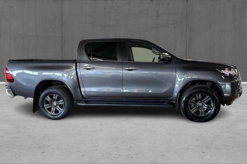 Bilde 4 av Toyota Hilux Dobbelcab D-cab 2.4 Aut 4WD Krok, ACC, Heater, Plantrekk