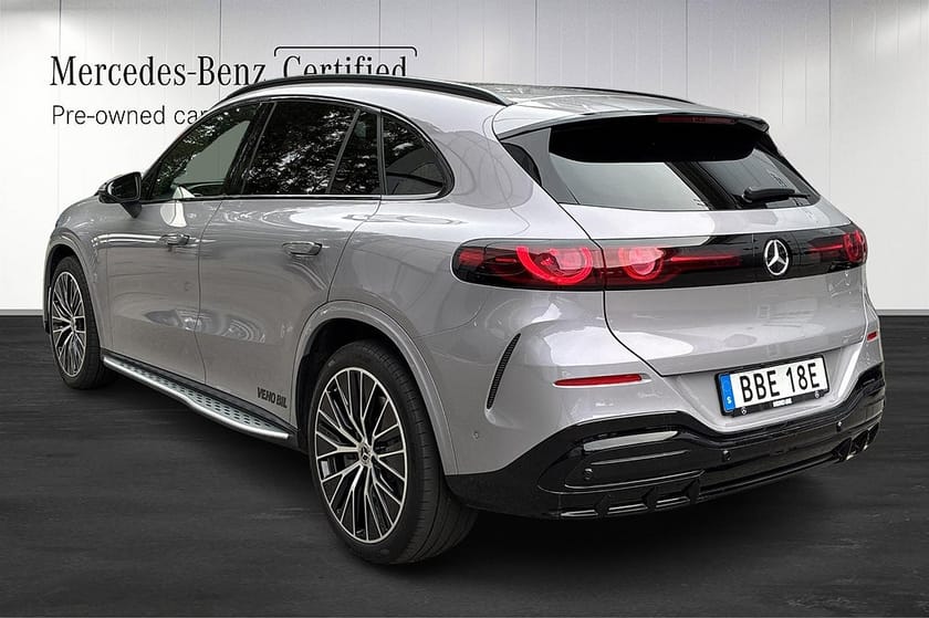 Bild 4 av Mercedes-Benz GLC EQ 400 4MATIC AMG Panorama Drag Burmester Night