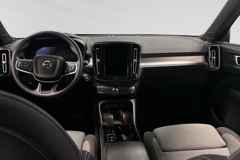 Bild 5 av Volvo XC40 B4 FWD Bensin Plus Dark