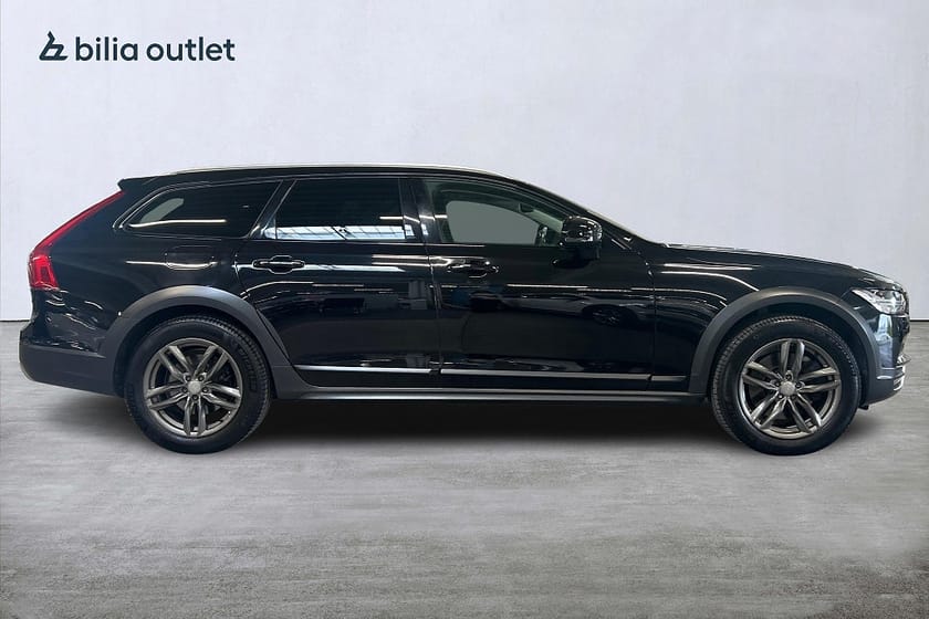 Bild 5 av Volvo V90 Cross Country D4 AWD aut Adv SE II 190hk P-värm Rattvärm P-sensor