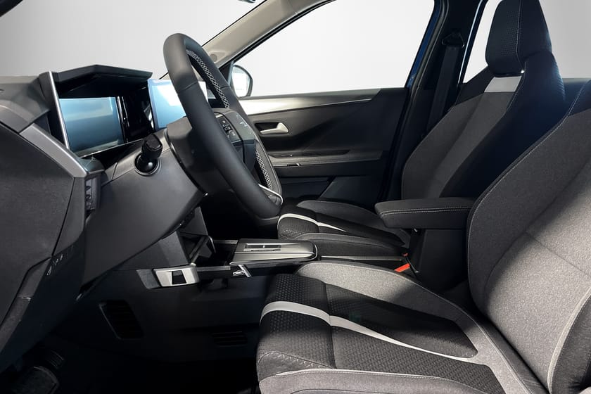 Bild 5 av Opel Frontera Hybrid 145