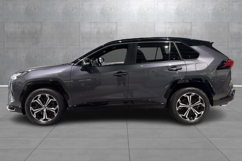 Bilde 2 av Toyota RAV4 Plug-in Hybrid AWD, Executive Bitone Panorama, koksgrå med sort tak