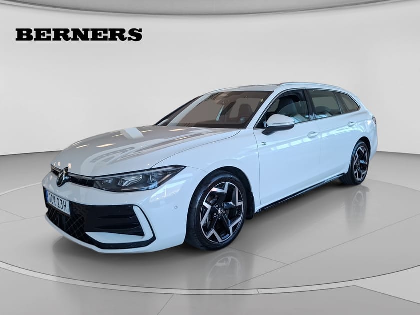 Bild 1 av Volkswagen Passat Sportscombi 2.0 TDI  4Motion DSG 193hK,R-Line/Drag/Värmare