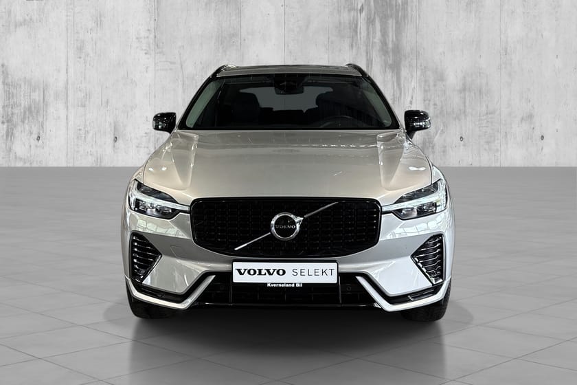 Bilde 2 av Volvo XC60 T6 AWD Plug In Hybrid Plus Dark/Krok/Pano/Google