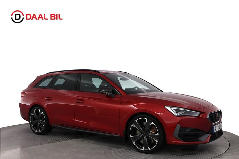 Bild 4 av CUPRA Leon Sportstourer ST 4D 2.0 TSI 310HK BREMBO BEATS® PANO B-KAM NAVI 3-ZON
