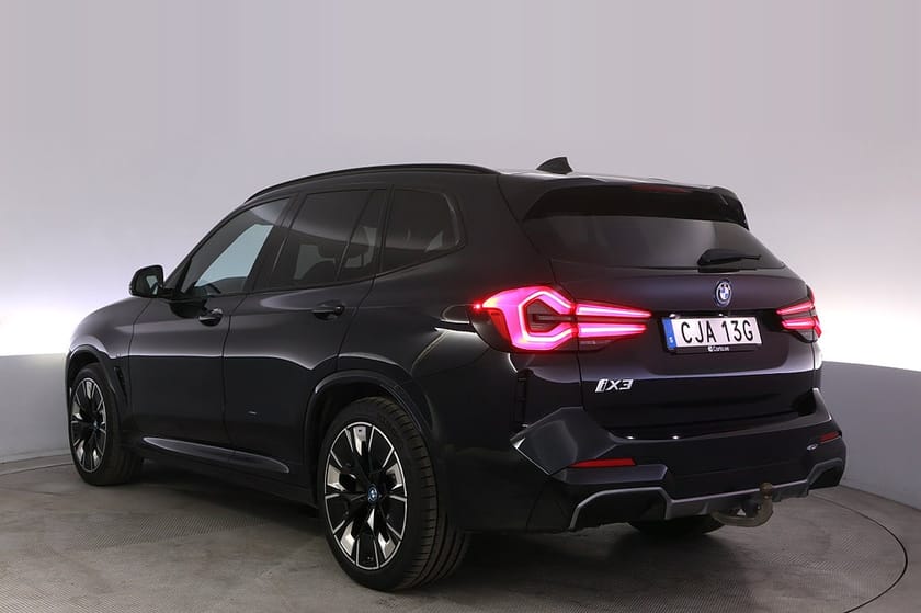Bild 4 av BMW iX3 M Sport Charged Plus Pano HUD 360 H/K Elstol Drag