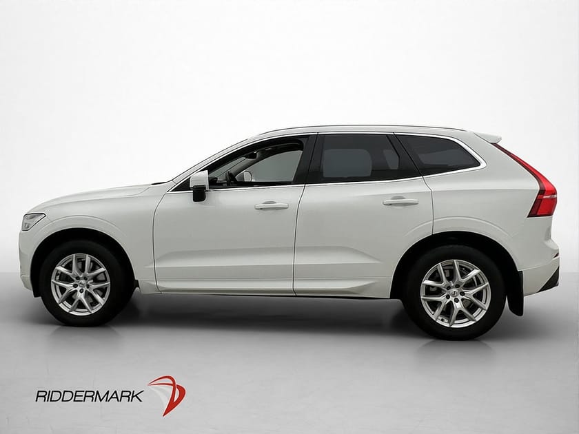 Bild 4 av Volvo XC60 B4 AWD Momentum D-Värmare B-Kamera Navi Carplay