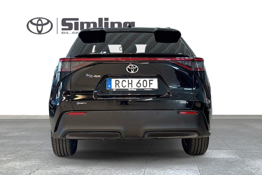 Bild 4 av Toyota bZ4X 73.1 kWh AWD Executive / Vinterhjul