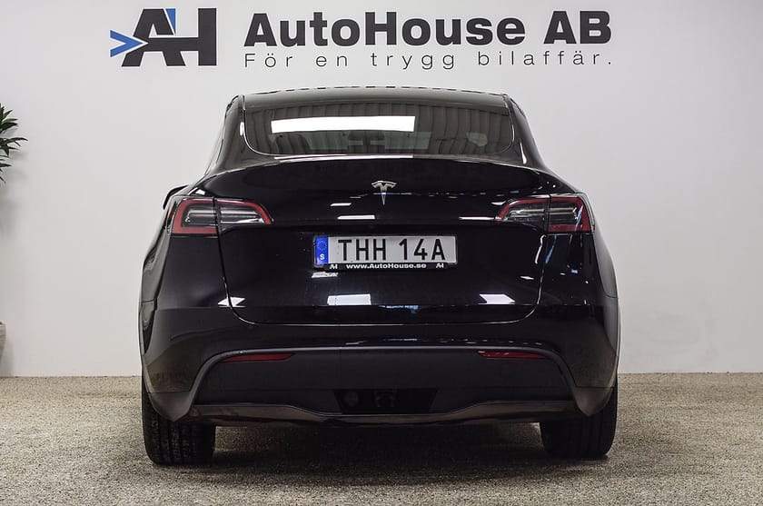 Bild 5 av Tesla Model Y Standard Range RWD Drag Induction Svensksåld