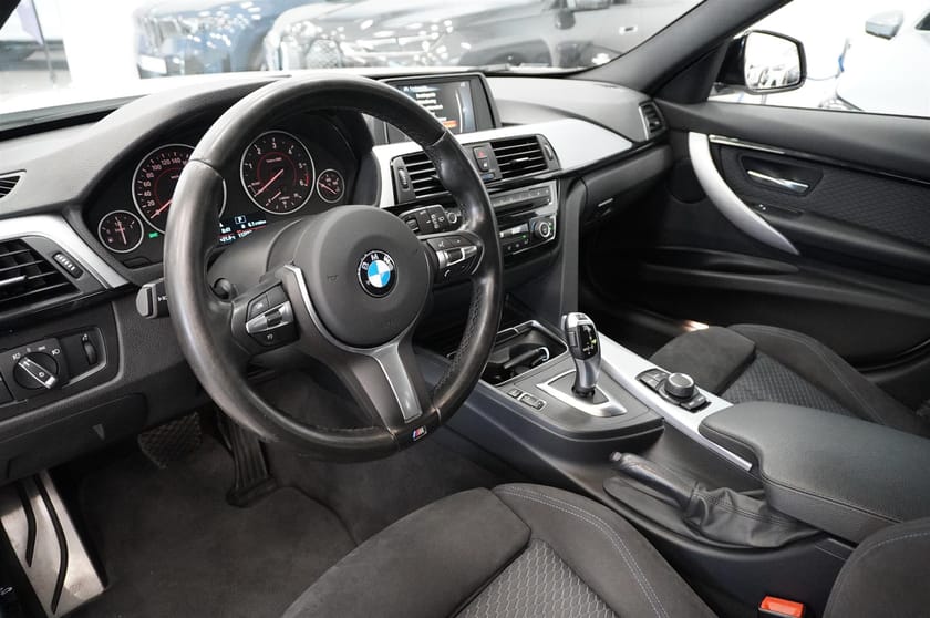 Bild 4 av BMW 320d xDrive Touring M Sport PDC Drag