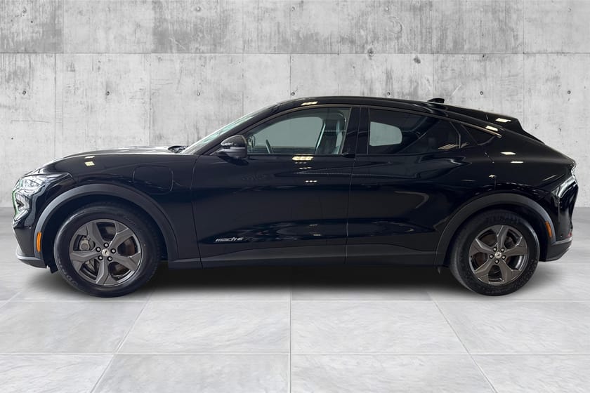 Bilde 2 av Ford Mustang Mach-E Long Range RWD 610km/B&O Lyd/360°/Varmer/ACC +++