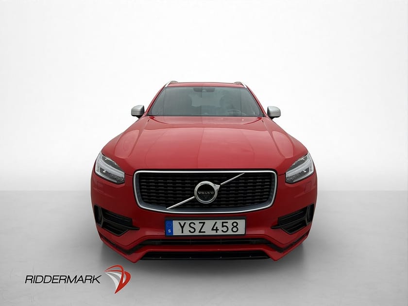 Bild 2 av Volvo XC90 7-seater T6 AWD R-Design 7-Sits Pano B&W Luft 360 HUD Drag