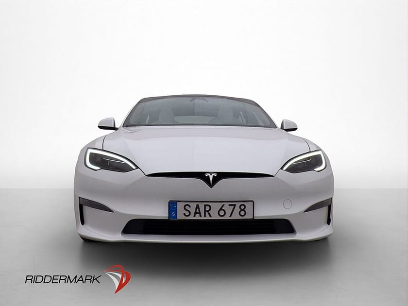 Bild 2 av Tesla Model S Ljus interiör Yoke Autopilot MOMS Svensksåld