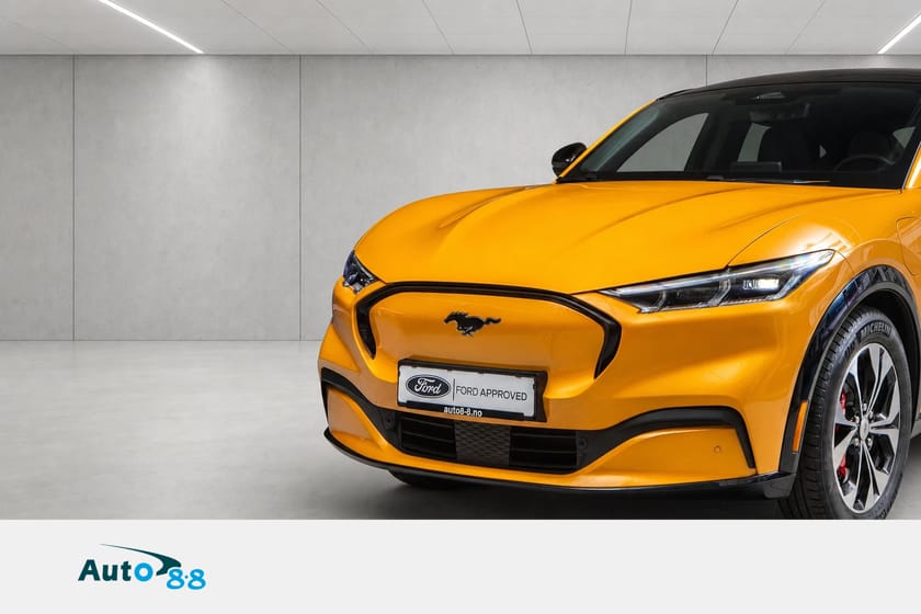 Bilde 3 av Ford Mustang Mach-E Standard Range AWD SR / Skinn / Navi
