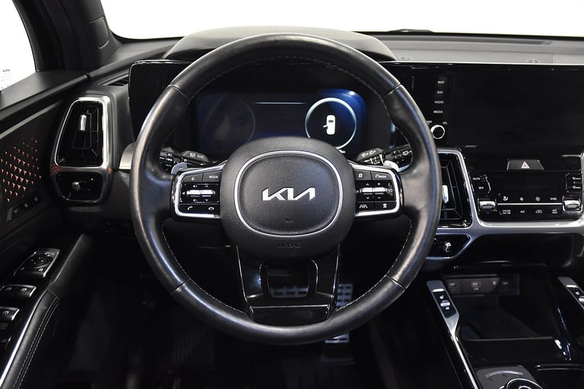 Bild 2 av Kia Sorento PHEV AWD Advance plus 7-sits 360° BOSE HUD Drag