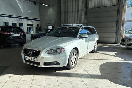 Volvo V70 D3 Momentum / DRAG / P-SENSOR  / SUPERDEAL fr 3,95%