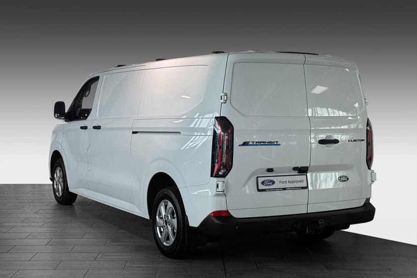 Bilde 2 av Ford E-Transit Custom 320 L1 Trend | 1000m | H.feste | Kamera