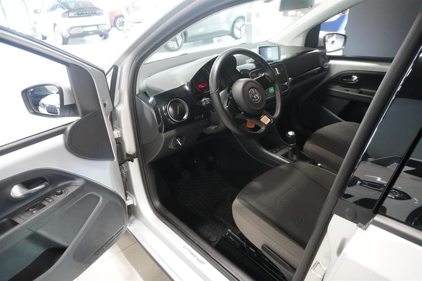 Bild 2 av Volkswagen Cross up! UP