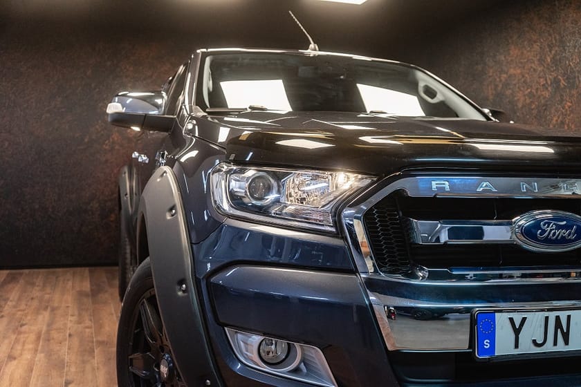 Bild 4 av Ford Ranger Dubbelhytt 3.2 TDCi 4x4 Limited | MOMS | Kåpa | Breddad | 2286kr/m