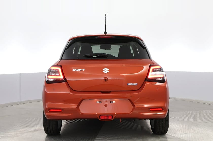 Bild 4 av Suzuki Swift Hybrid CVT 1,2 Aut Navi B-kamera 3 års fri service