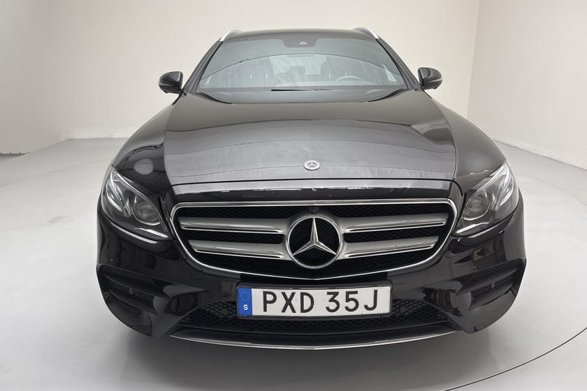 Bild 5 av Mercedes-Benz E 300 de T PLUG-IN Kombi 316hk AMG Widescreen GPS 360° Drag