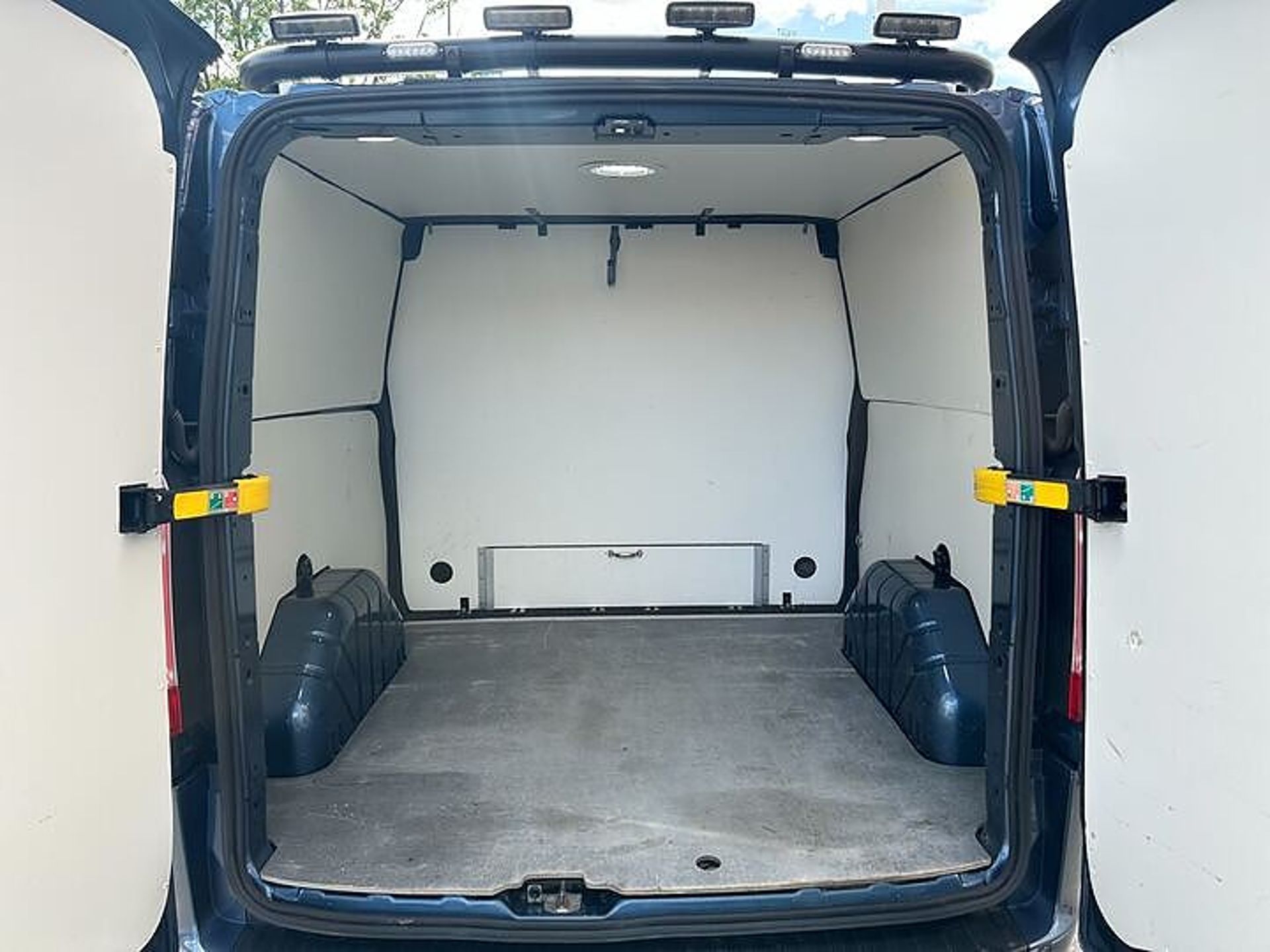 Ford Transit Custom 2021, kuva 7/10