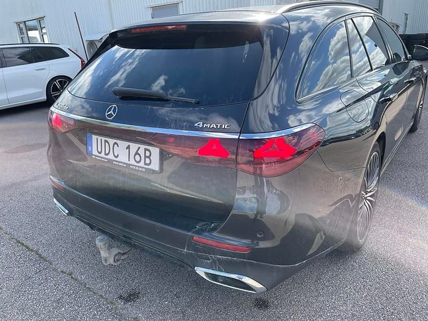 Bild 4 av Mercedes-Benz E 300 de 4MATIC T